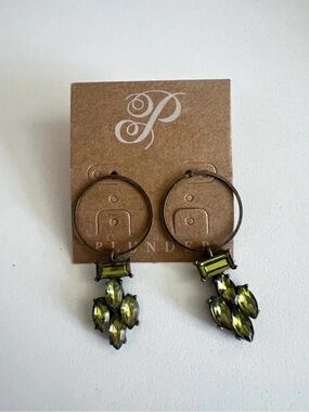6 pieces of Earrings plunder
